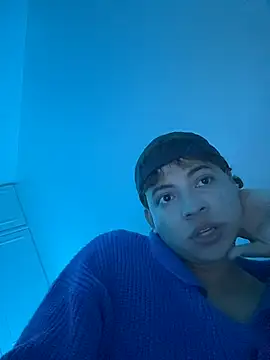 XXX chat uživo modela Charlie_cute