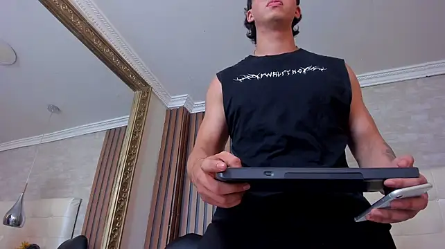 XXX chat uživo modela Axxel_Muscle