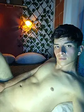 ZaneHoward's Live XXX Chat