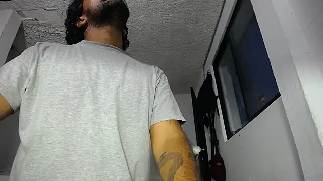 Carlo_yatesのライブXXXチャット