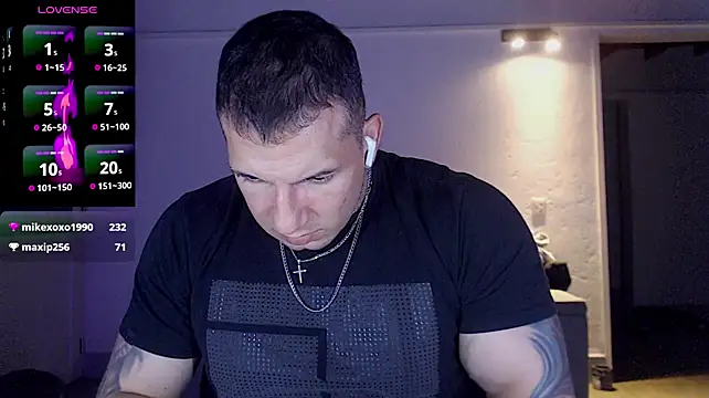 Živý XXX chat Shane_Clay