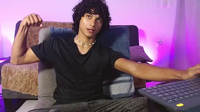 hades_derox_ Adlı Modelin Canlı XXX Sohbeti
