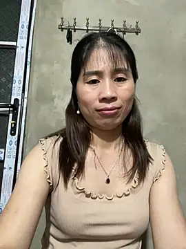 แชท XXX สดของ tinacum012
