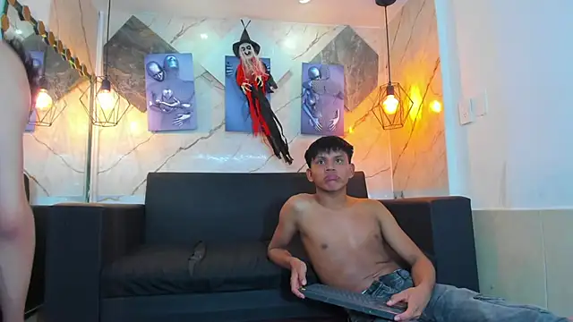 צ'אט XXX בשידור חי של Nccouple_bless