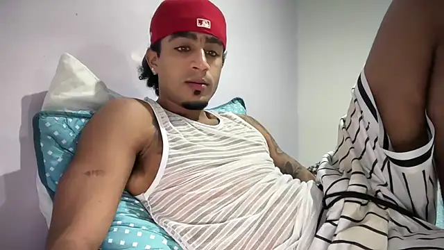 dominic_brandd23 Chat XXX in diretta