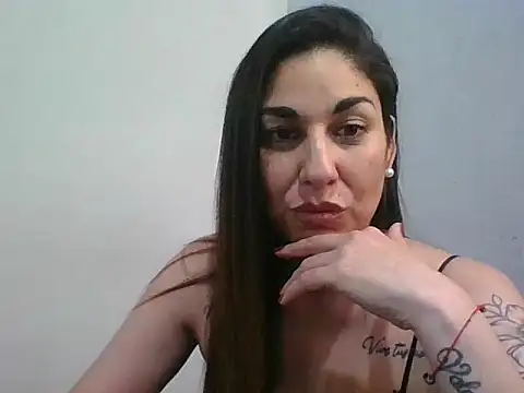genesiis-baby Chat XXX in diretta