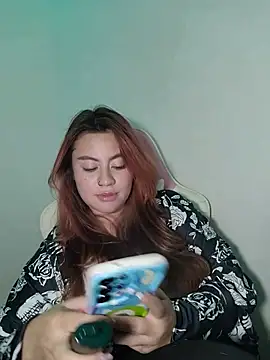 Scarlet_garnet's Live XXX Chat