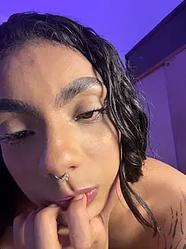 Caro_oaks Show in webcam