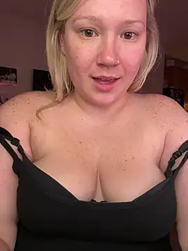 PiggyRosen Live XXX chat