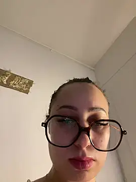 queenlo_xxx: απευθείας συνομιλία ΧΧΧ