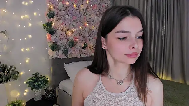 ContinentOfTranquility Adlı Modelin Canlı XXX Sohbeti