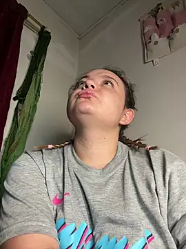 Онлайн чат XXX Naiara_Sex_