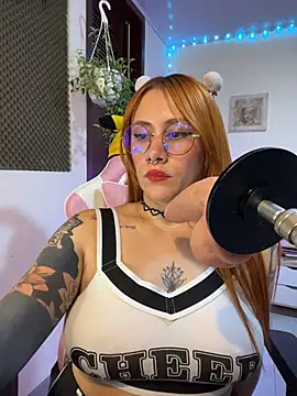 Luna_Paris_ Adlı Modelin Canlı XXX Sohbeti