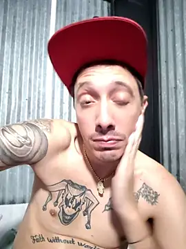 TuzdayG élő XXX-chatje