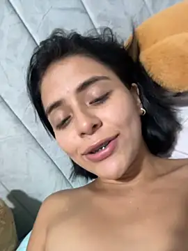 Chat +18 de Loren_saenzz ao vivo