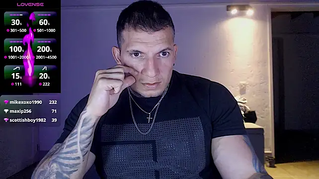 دردشة Shane_Clay الجنسية المباشرة