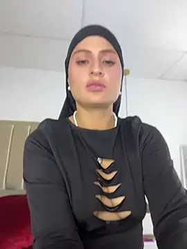 aisha_k: απευθείας συνομιλία ΧΧΧ