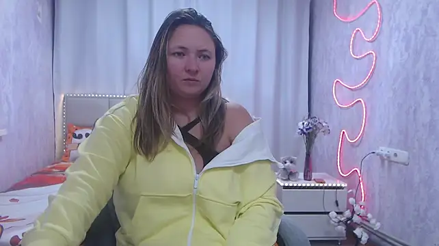 SallyVerda XXX чат на живо