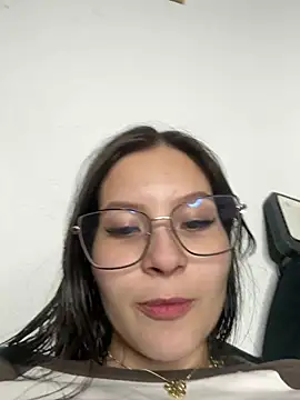 Destiny_A Chat XXX live