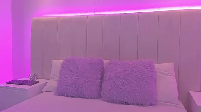 Chat +18 de Katy_redhead ao vivo