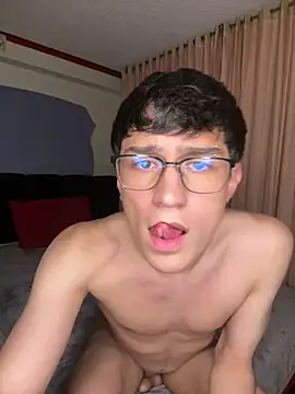 Онлайн чат XXX Bryanwild