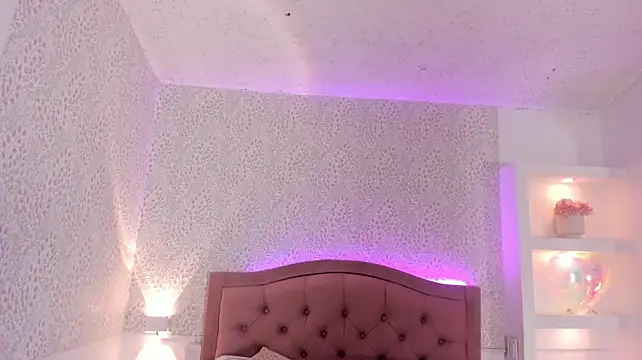 layla-Play Chat XXX in diretta