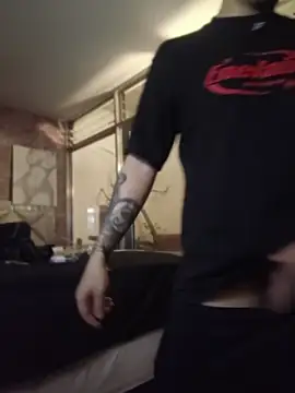 Chat +18 de AlphaMasterXxx ao vivo