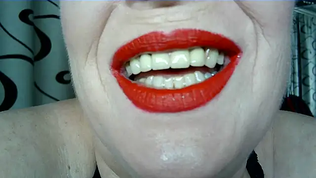 Chat +18 de SWEET--Nika ao vivo