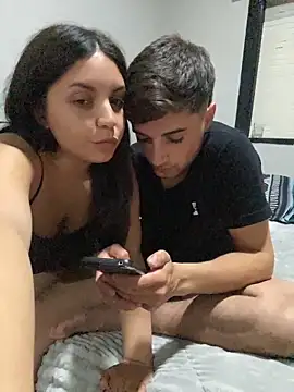 Rox_gian22 Adlı Modelin Canlı XXX Sohbeti