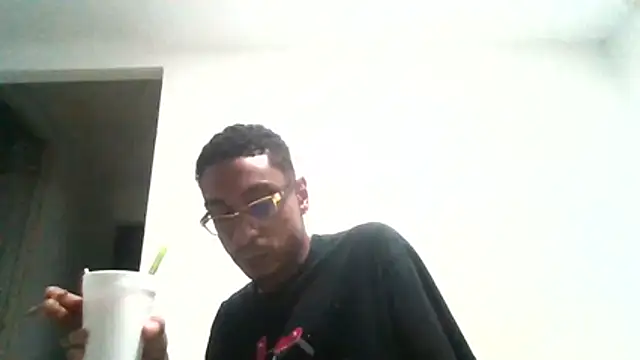 mellow_smoke's Live XXX Chat