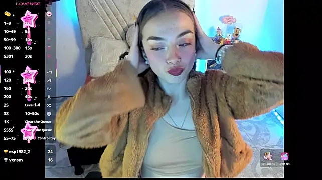 Mia_Victoria22 Adlı Modelin Canlı XXX Sohbeti