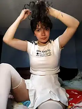 laura_montのライブXXXチャット