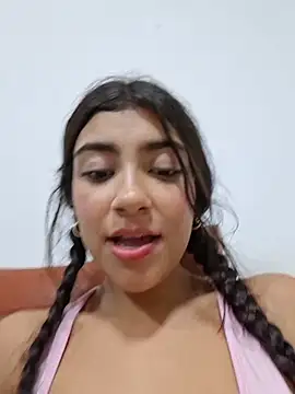 دردشة Sweed-virgin-pussy الج نسية المباشرة