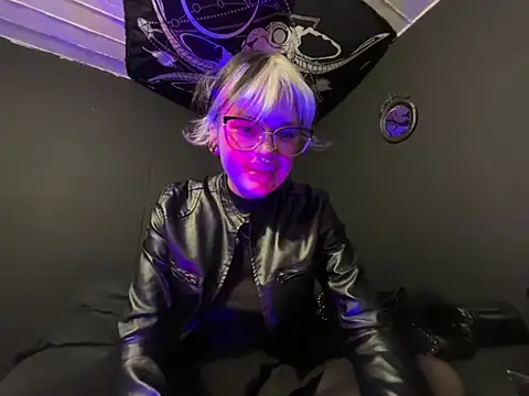 Živý XXX chat rousstattoo