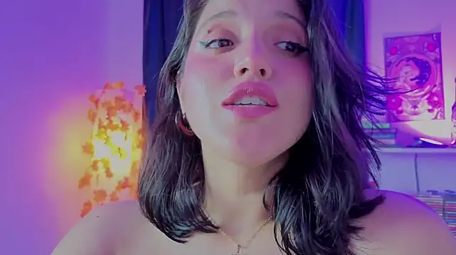 naharasoller Adlı Modelin Canlı XXX Sohbeti