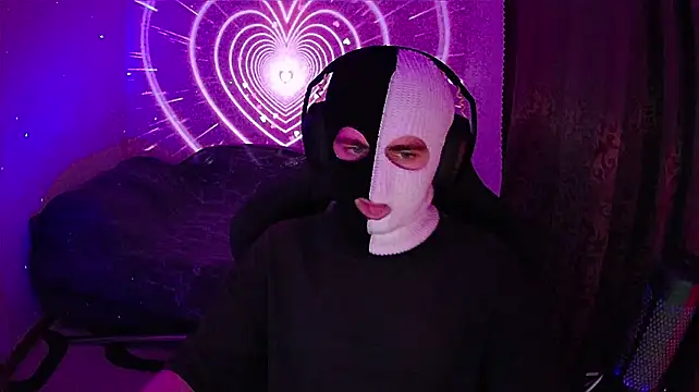 fame_bc: онлайн-секс-чат