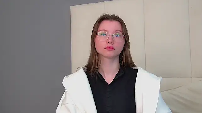KeiraAsti's Live XXX Chat