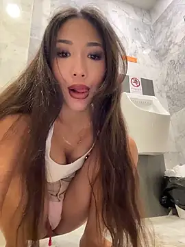 Show modela lean_lie8 na web-kameri