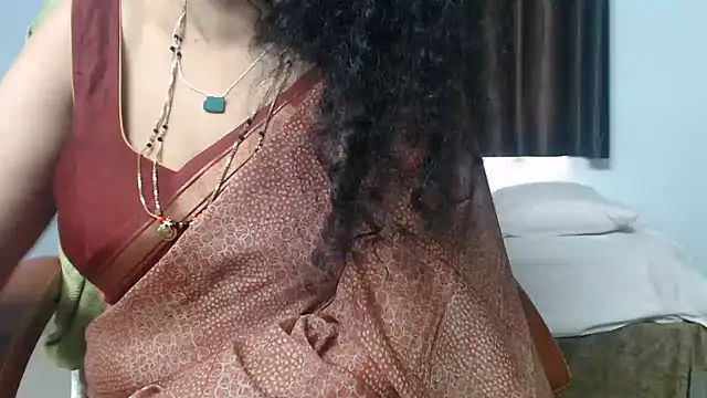 sunitha-3 Live XXX Chat