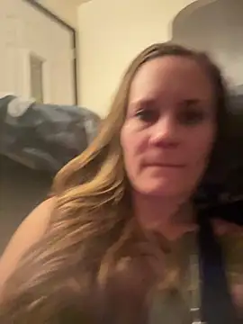 BritnieReyn Chat XXX live