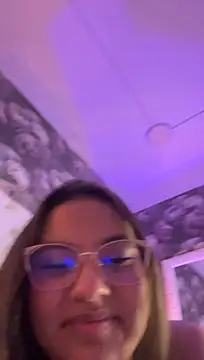 Chat +18 de VictoriaNavarro ao vivo