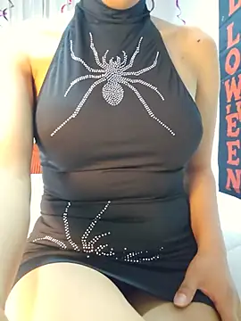 _MissPompitas23_'s Live XXX Chat