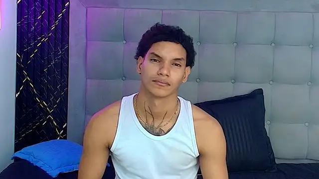 Chat XXX en directo de kai_storm77