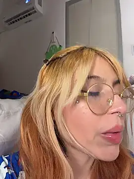 YunoRose_ XXX чат на живо