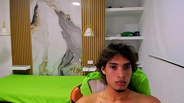 kenshi_roa Adlı Modelin Canlı XXX Sohbeti