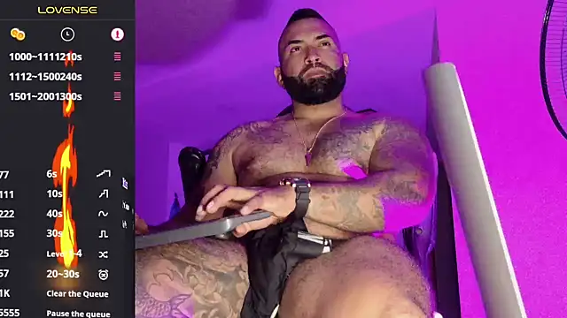 Max-prada Chat XXX live