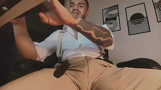 ALPHA_DOMINUS_ Pertunjukan Webcam