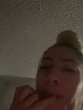 viktoria_davis_'s Live XXX Chat
