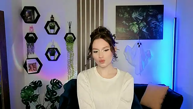 ElodieRenaud's Live XXX Chat