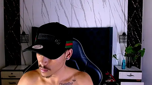 Онлайн чат XXX Angel_foxc13